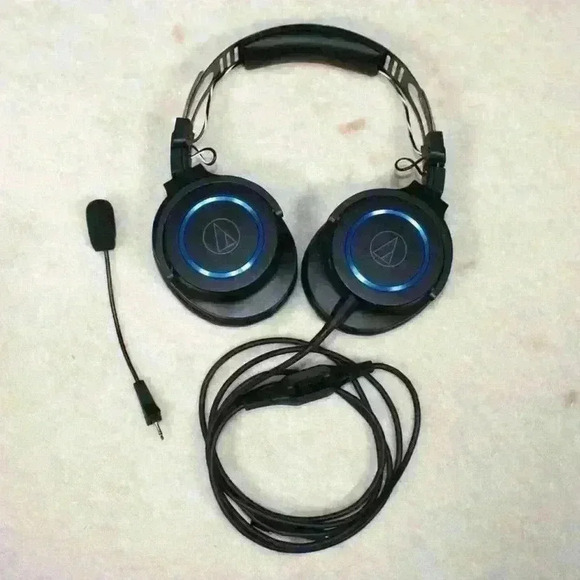 AUDIO-TECHNICA ATH-G1 Over-Ear Premium Gaming Headphones Microphone Wired - Picture 3 of 16